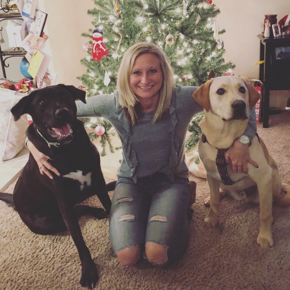 Meet your Posher, Jessica - Picture 3 of 4